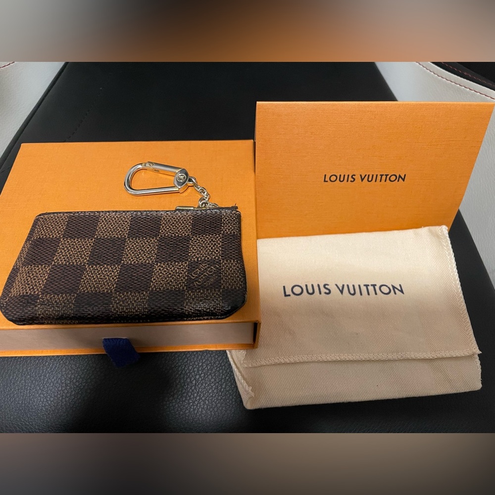 Louis Vuitton Damier Ebene Key Pouch